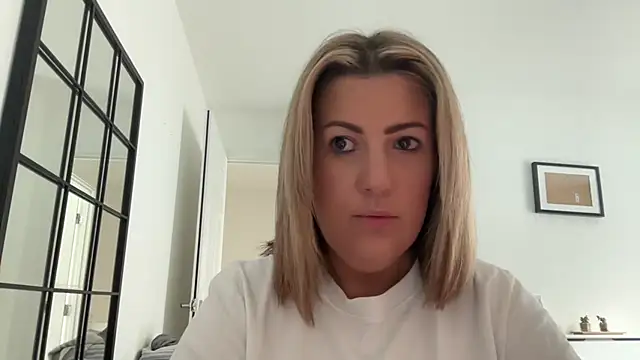 annabellewarick online show from July 2026 07:04:02 AM