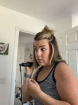 annabellewarick online show from July 2026 03:53:02 PM
