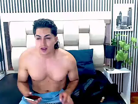 Alex Wolft online show from July 2026 12:26:01 PM