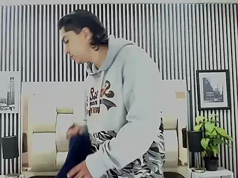 Alex Wolft online show from April 2026 11:44:02 AM