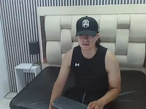 Alex Wolft online show from June 2026 12:11:02 PM