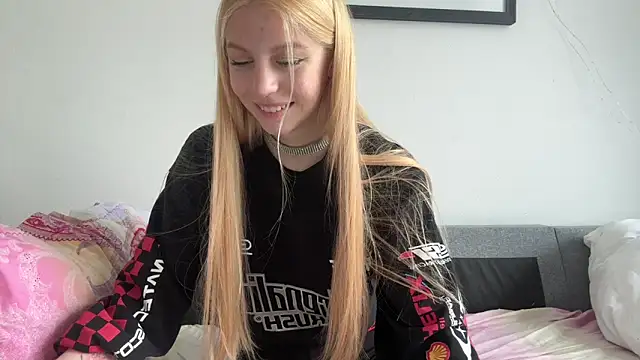 Fanny Fresh online show from May 2026 08:53:01 AM