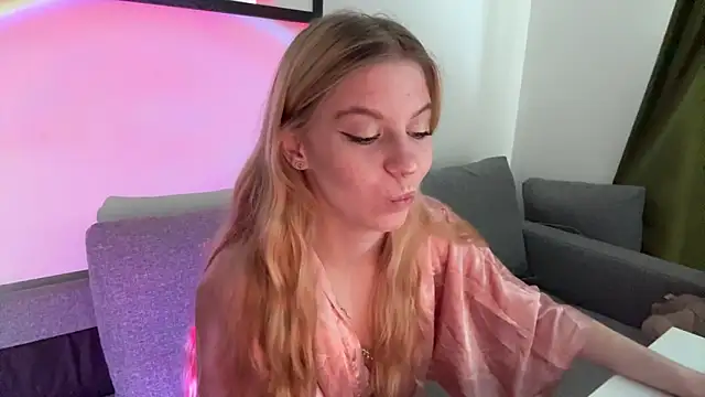 Fanny Fresh online show from May 2026 08:07:02 AM