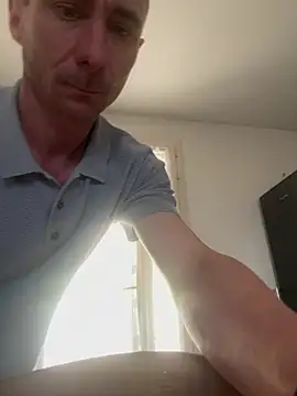 johnsex1989 online show from April 2026 11:33:01 AM