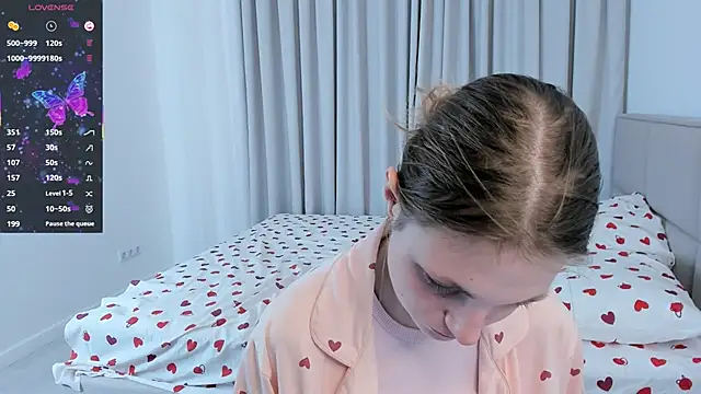 ErinnPieloch online show from April 2026 07:26:02 PM