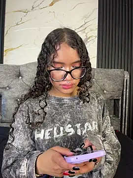 Bunny fire online show from April 2026 07:07:01 PM