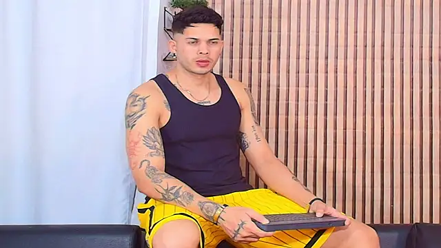 johan speitzer online show from April 2026 12:18:02 AM