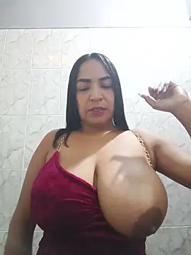 Snapshot of Carolinna chatting on May 2026 02:26:01 PM Carolinna online show from May 2026 02:26:01 PM