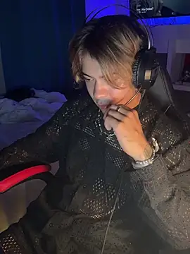 AngelLatinBoy online show from March 2026 04:22:01 AM
