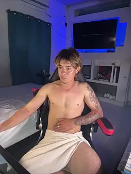 AngelLatinBoy online show from April 2026 10:11:02 PM