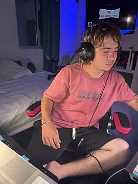 AngelLatinBoy online show from April 2026 02:52:01 AM