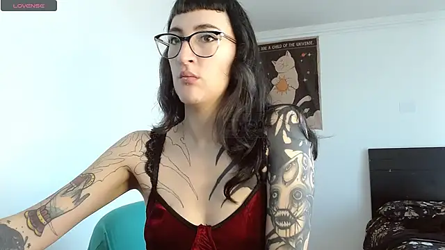 Snapshot of VelvetVal_ chatting on March 2026 03:13:01 PM VelvetVal online show from March 2026 03:13:01 PM