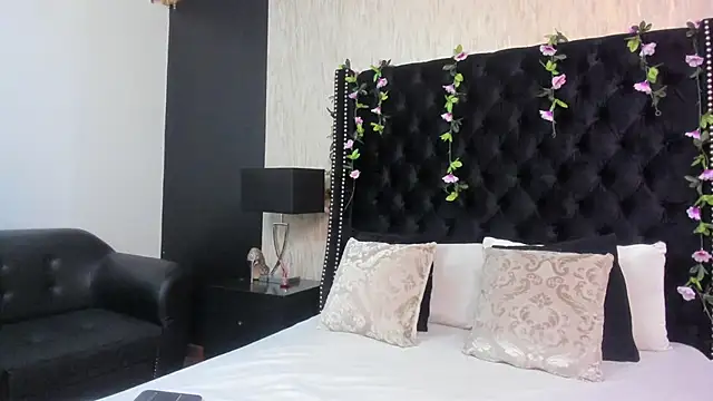 MeganNightt online show from April 2026 02:40:02 PM