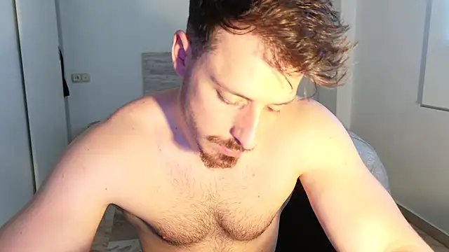 zeusoctavian1 online show from May 2026 05:05:02 PM