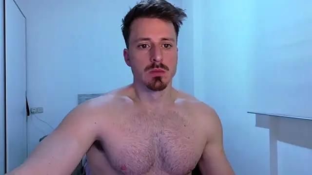 zeusoctavian1 online show from April 2026 06:47:02 PM