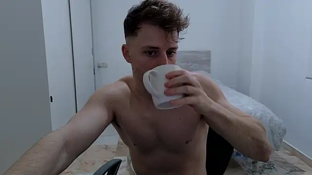 zeusoctavian1 online show from March 2026 05:06:01 PM