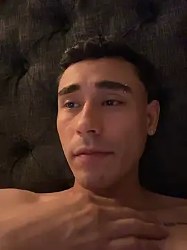 Snapshot of Adam_Grey chatting on April 2026 05:33:01 AM Adam Grey online show from April 2026 05:33:01 AM