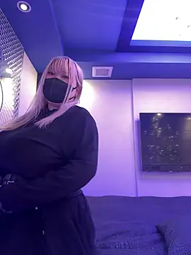 OchanUxxU online show from April 2026 04:52:02 PM