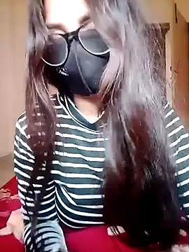 Divya3107 online show from May 2026 03:44:01 AM