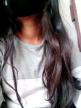 Divya3107 online show from March 2026 07:08:02 AM