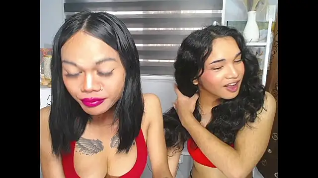 Snapshot of MaterialDuoTransxxx chatting on June 2026 05:12:02 AM MaterialDuoTransxxx online show from June 2026 05:12:02 AM
