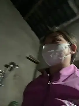 Bling-pusy online show from March 2026 11:26:01 AM