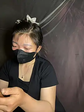 Bling-pusy online show from April 2026 12:54:01 PM