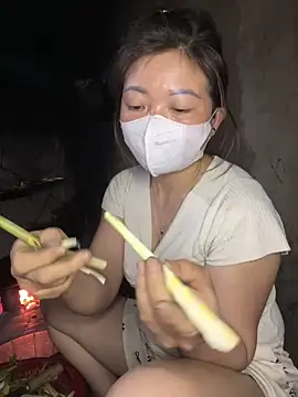 Bling-pusy online show from March 2026 11:20:02 PM