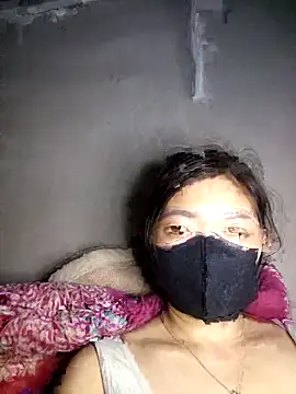 Bling-pusy online show from April 2026 01:13:02 PM