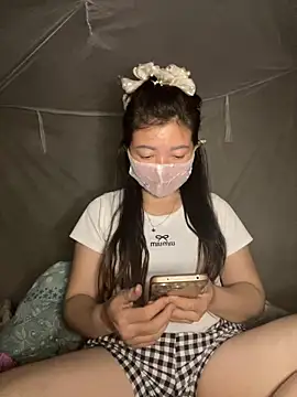 Bling-pusy online show from March 2026 12:23:02 PM