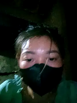 Bling-pusy online show from April 2026 12:31:01 PM