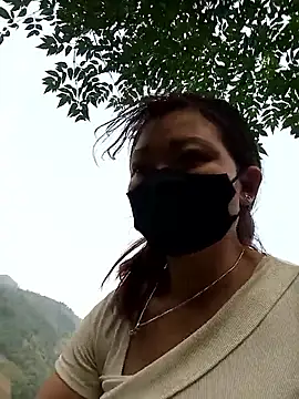 Bling-pusy online show from April 2026 09:45:02 AM