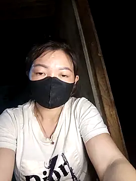 Bling-pusy online show from April 2026 01:02:01 PM