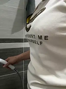 July-lovee online show from April 2026 01:01:02 AM