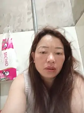 Yellow-pink online show from July 2026 10:49:02 PM