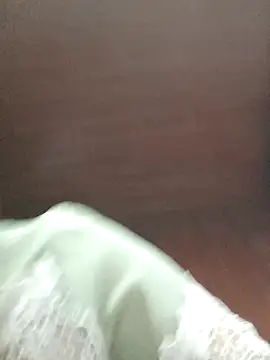 Yellow-pink online show from April 2026 11:12:02 PM