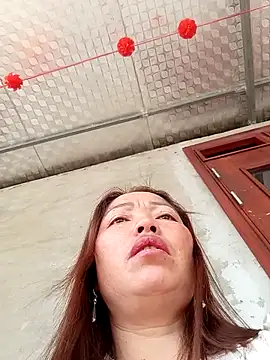 Yellow-pink online show from April 2026 01:10:01 AM