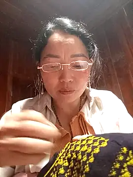 Yellow-pink online show from March 2026 03:34:01 AM