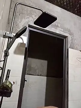 Yellow-pink online show from April 2026 01:50:02 PM