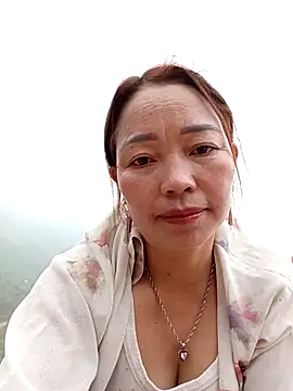 Yellow-pink online show from April 2026 01:56:01 AM