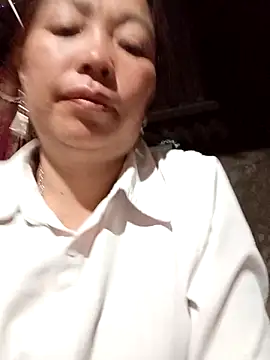 Yellow-pink online show from April 2026 01:04:02 PM