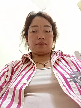 Yellow-pink online show from July 2026 12:22:02 PM
