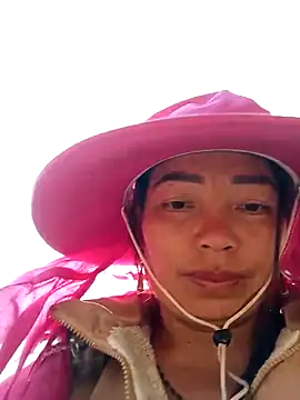 Yellow-pink online show from March 2026 01:40:01 AM