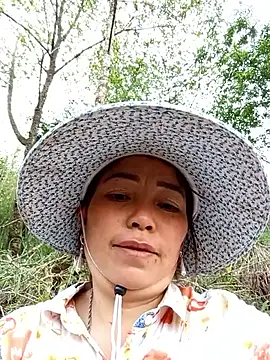 Yellow-pink online show from April 2026 10:18:02 AM