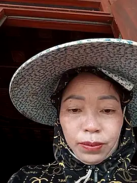 Yellow-pink online show from April 2026 01:45:01 AM