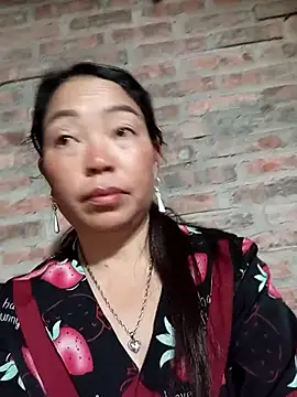 Yellow-pink online show from March 2026 12:11:02 AM