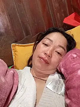 Yellow-pink online show from March 2026 04:40:01 PM