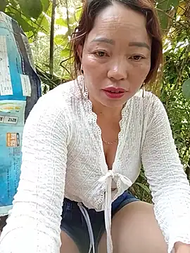Yellow-pink online show from July 2026 10:50:02 AM