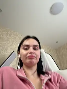 Snapshot of MilaaSweety chatting on June 2026 11:44:02 AM MilaaSweety online show from June 2026 11:44:02 AM