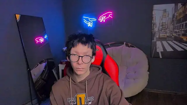 Tommy Stars online show from April 2026 10:17:02 AM